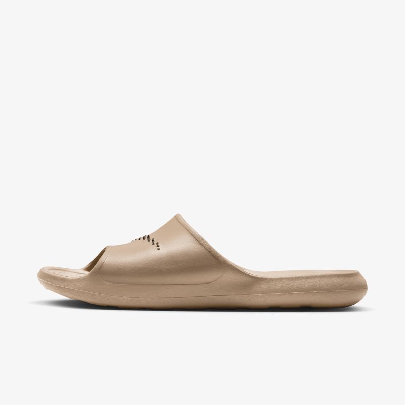 Leichte braune offene Sandale mit ergonomischer Sohle für optimalen Komfort und sicheren Halt
