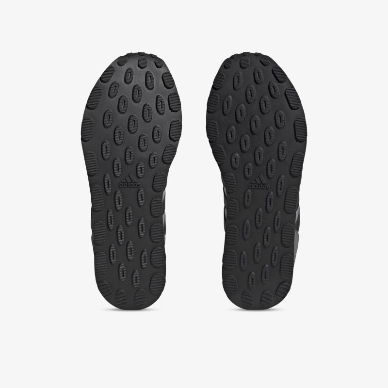 Rutschfeste, langlebige schwarz profilierte Sohlenansicht, zeigt robustes und komfortables Design.