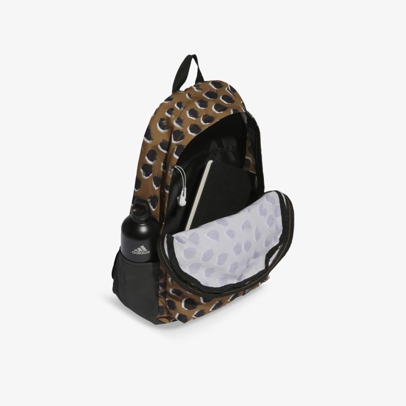 Geräumiger Rucksack mit modernem Muster und praktischen Seitenfächern für den Alltagsgebrauch.