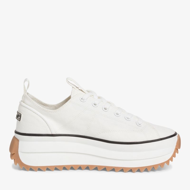 Modische weiße Plattform-Sneaker mit markanter Sohle und klassischem Design. Ideal für vielseitige Looks.