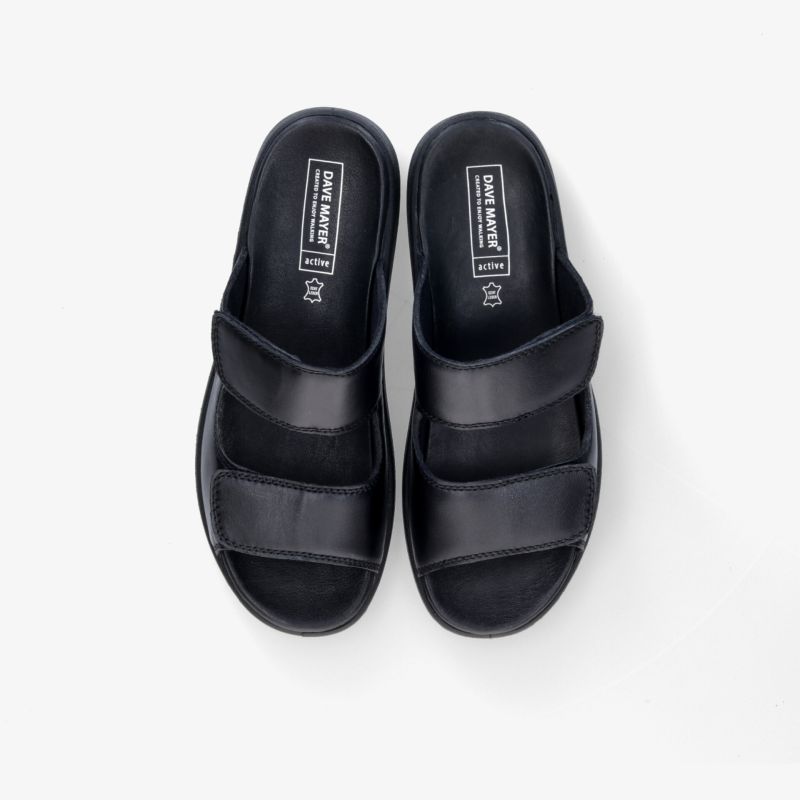Schwarze Sandalen mit verstellbaren Riemen für optimalen Komfort und Stil.