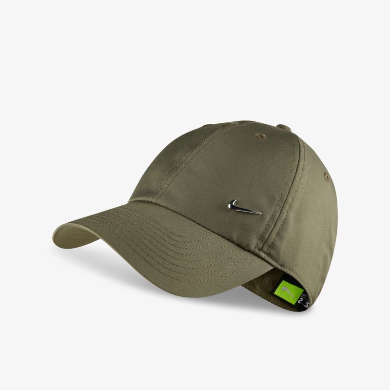 Olivgrüne Basecap mit hochwertiger Verarbeitung und klassischem Design für vielseitige Einsätze.