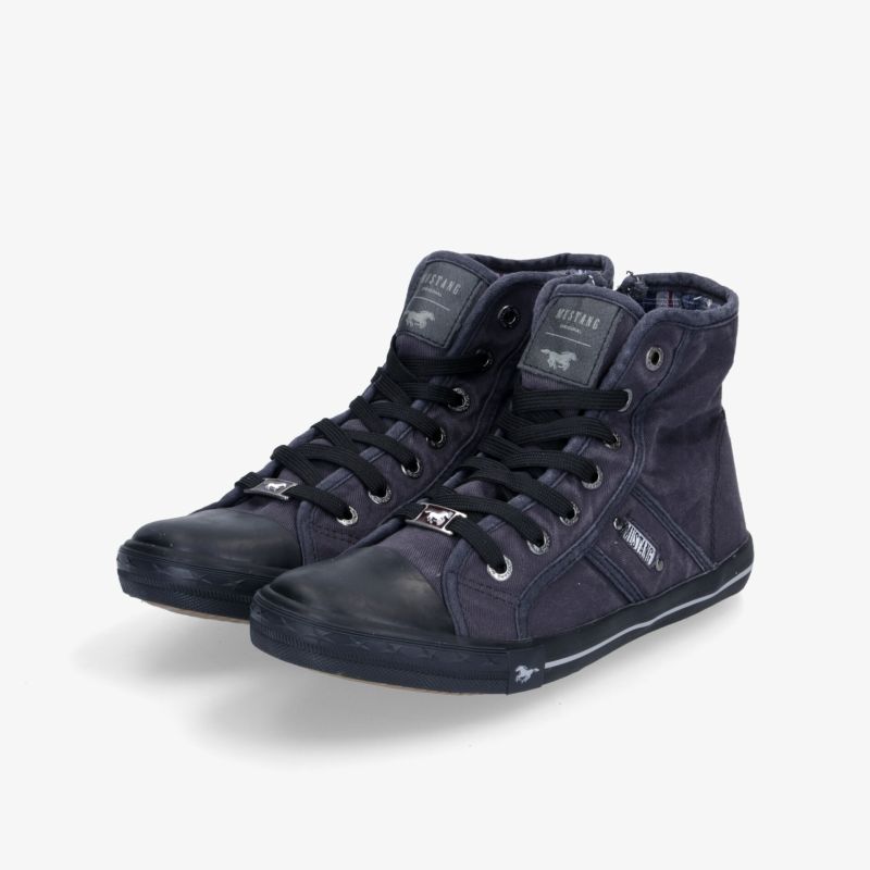 Modische High-Top Sneaker in Dunkelblau mit robuster Verarbeitung und komfortabler Passform, ideal für den Alltag.