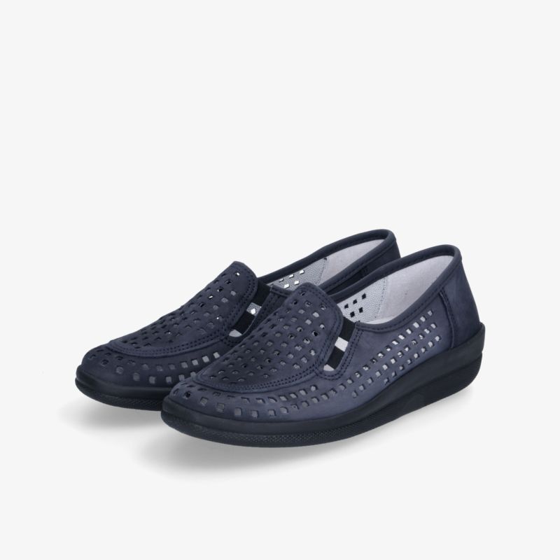 Eleganter dunkelblauer Schuh mit perforiertem Design und hohem Tragekomfort, ideal für den Alltag.