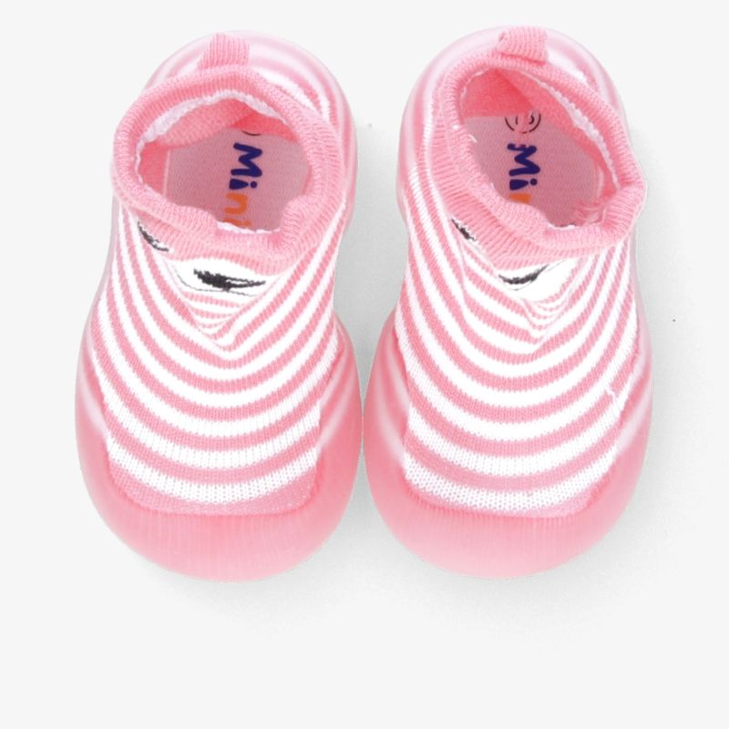 Weiche rosa Babyschuhe mit weißen Streifen, elastisch und rutschfest für optimalen Tragekomfort