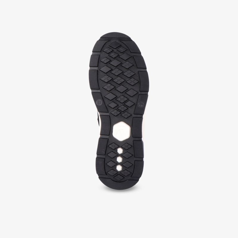 Robuste, rutschfeste Schuhsohle mit exzellenter Traktion und Langlebigkeit für optimalen Komfort und Stabilität.