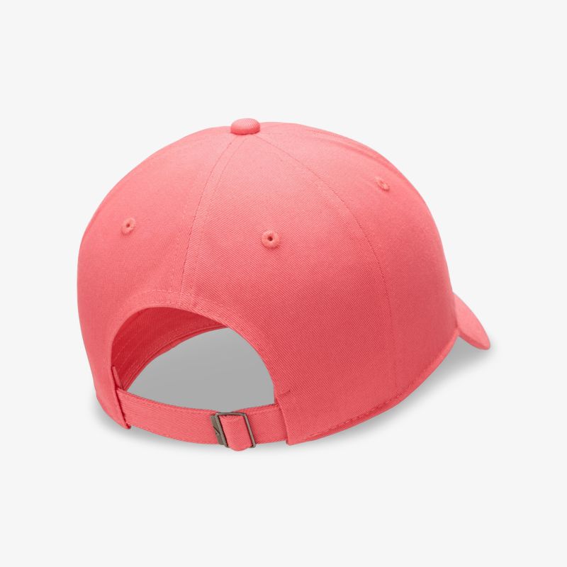 Modische rosa Basecap mit verstellbarem Verschluss für komfortable Passform und stilvollen Look.