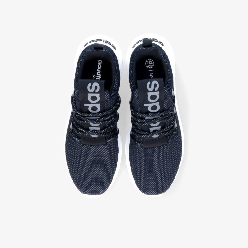 Moderne schwarze Sportschuhe mit bequemem Tragekomfort und atmungsaktivem Design.