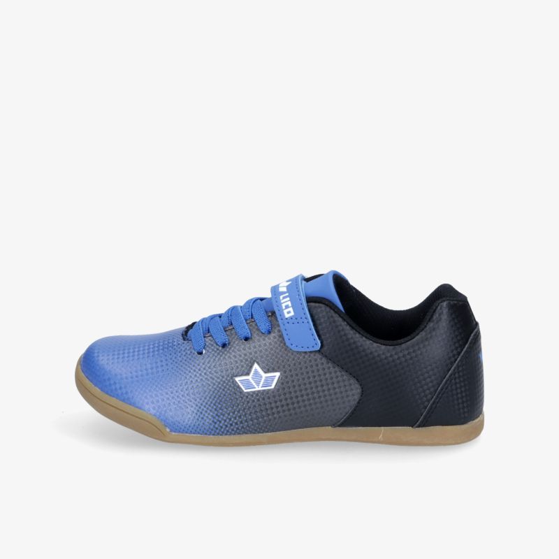 Moderner blau-schwarzer Sportschuh mit rutschfester Sohle und sicherem Halt durch Schnürsenkel und Klettverschluss.