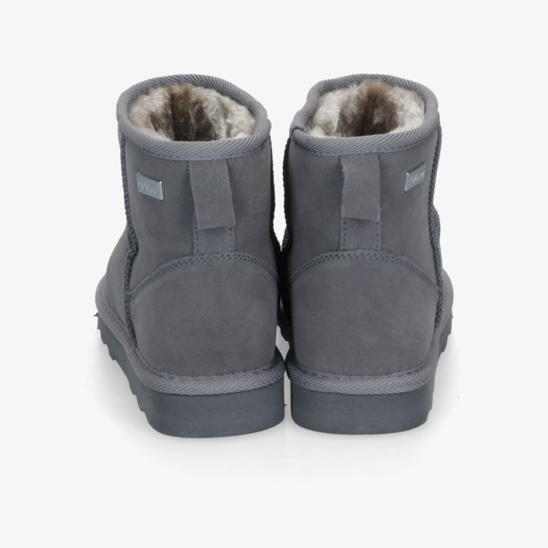Warme, gefütterte Winterstiefel mit robustem Design und rutschfester Sohle in grauer Farbe, Rückansicht