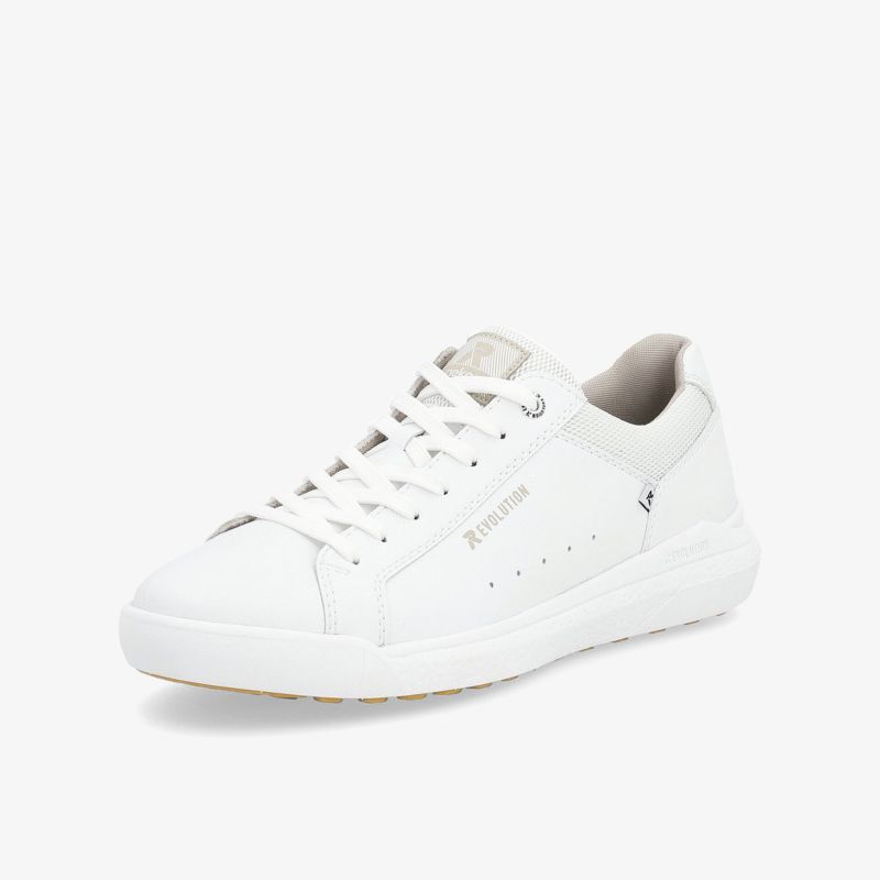 Moderner weißer Sneaker in schräger Frontansicht mit leichter Sohle und komfortabler Passform