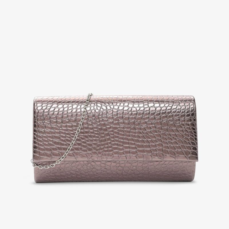 Stylische Clutch in Krokodillederoptik mit Kettendetail, ideal für elegante Anlässe und besondere Abende.