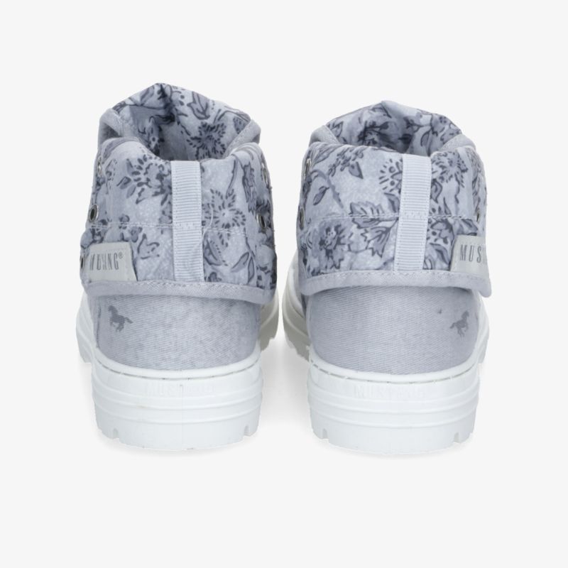 Leichte sportliche graue Schuhe mit flexiblem Schaft und rutschfester Laufsohle, Rückansicht