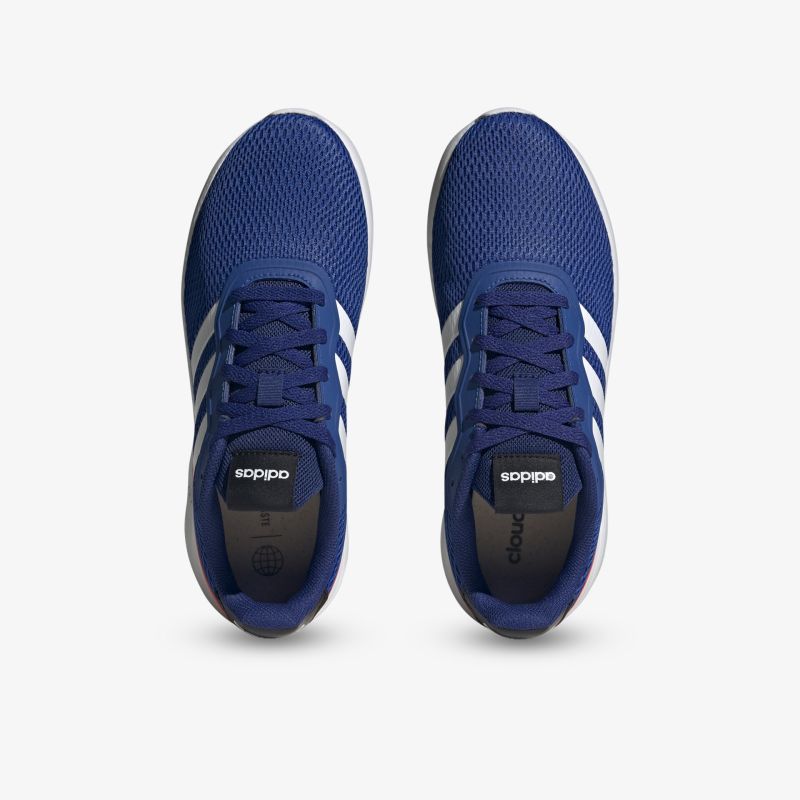 Bequeme blaue Sneakers mit ergonomischem Design und langlebiger Sohle in moderner Optik.