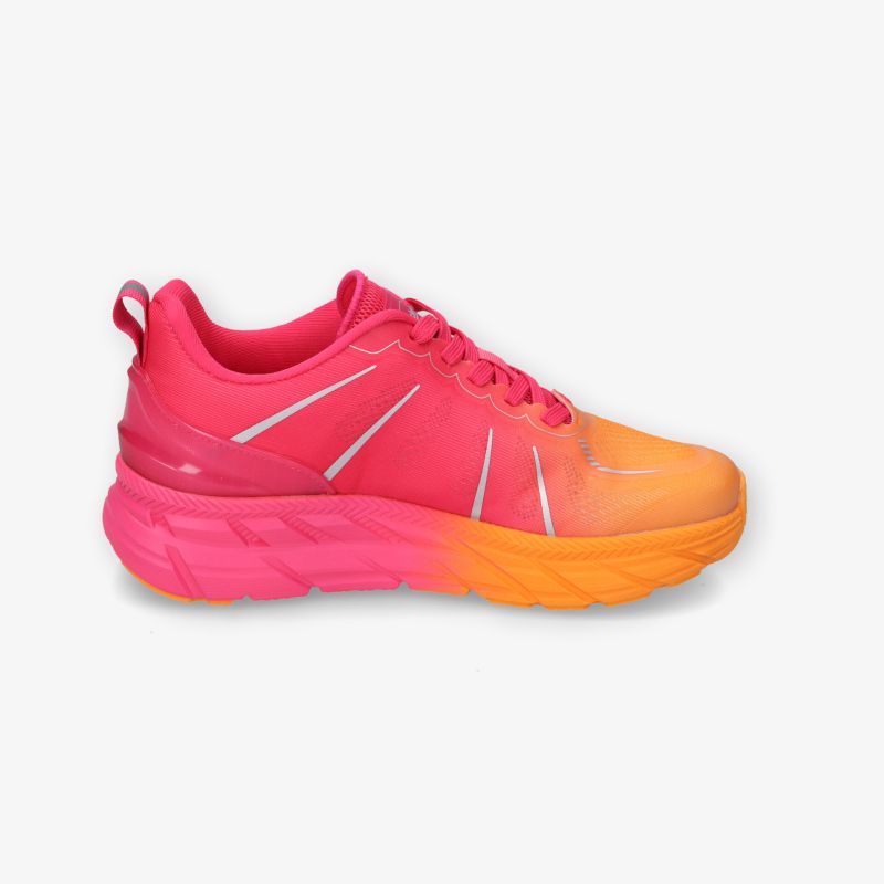 Stylischer Sportschuh mit farbenfrohem Farbverlauf und maximalem Komfort für dynamische Aktivitäten.