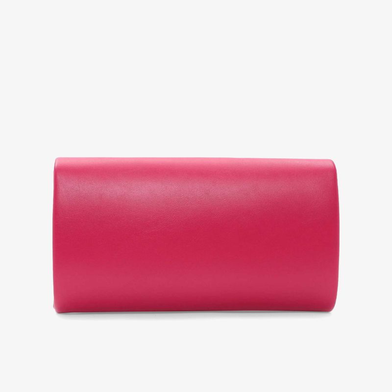 Elegante rote Clutch, perfekt für stilvolle Anlässe. Kompakte und schicke Handtasche für modische Auftritte.
