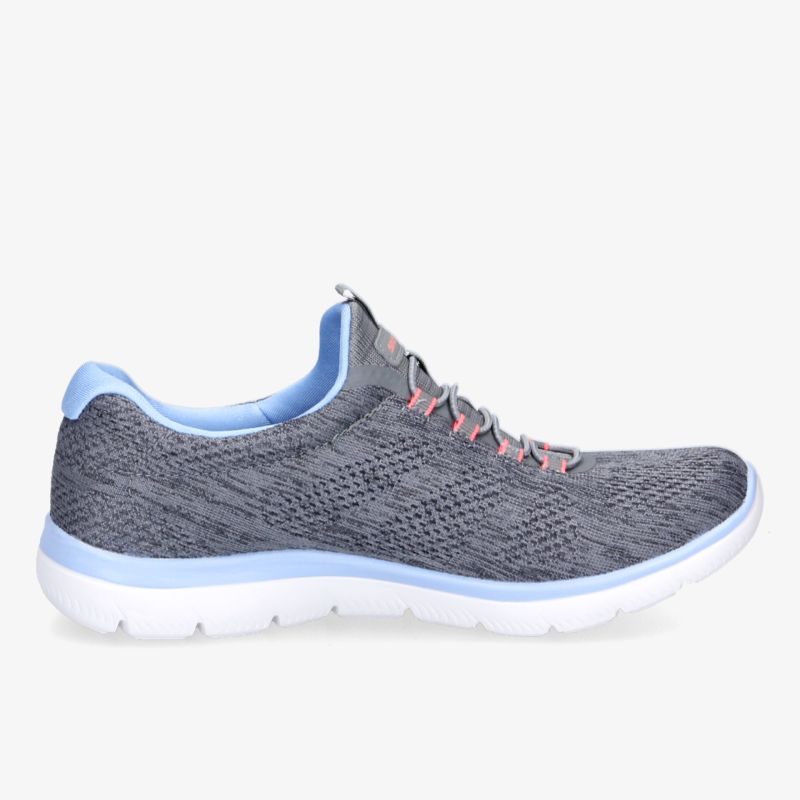 Sportlicher grauer Schuh mit blauer Sohle und gepolstertem Inneren, ideal für Komfort und Stil im Alltag.