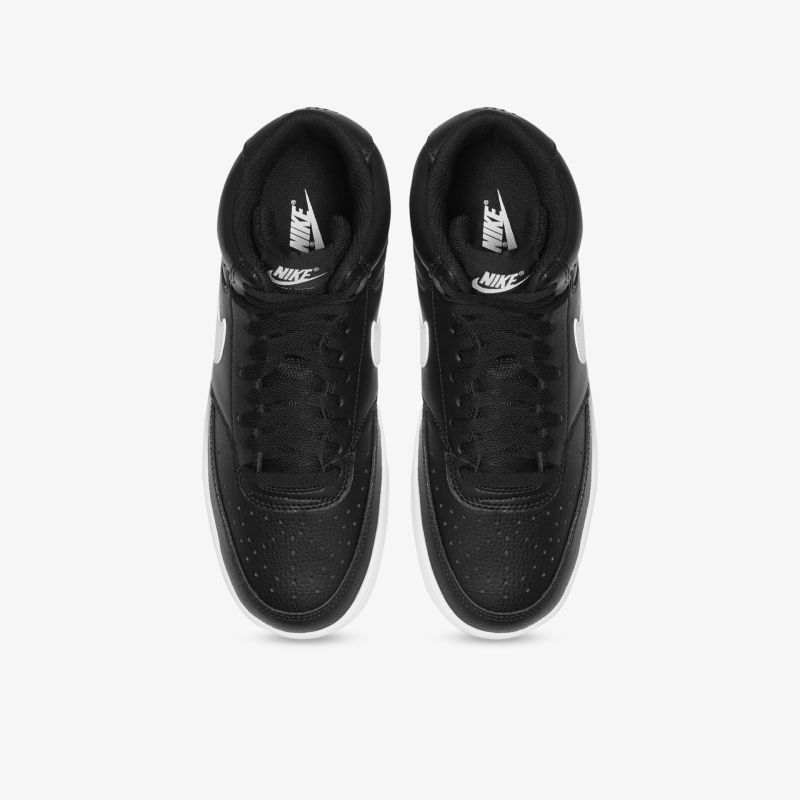 Sportlicher Sneaker mit zeitlosem Design und hoher Tragekomfort, ideal für Alltag und Freizeit.