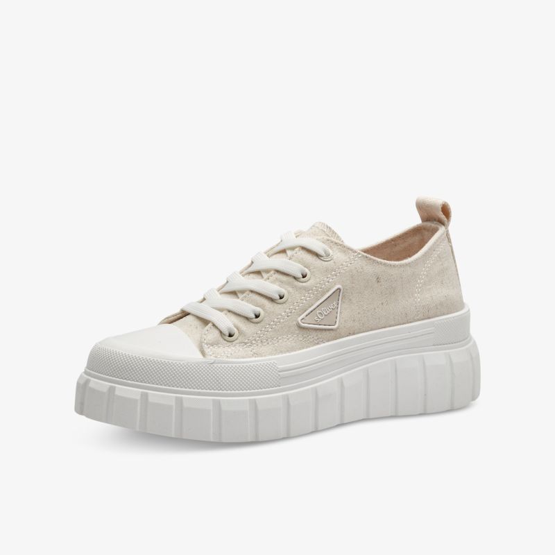 Moderner beiger Sneaker mit hoher Plateausohle und stylischen Details, perfekt für lässige Alltagslooks.