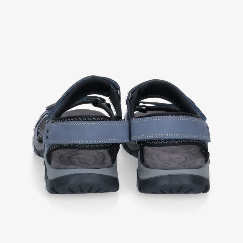 Rückansicht von blauen Sandalen mit verstellbaren Riemen für optimalen Komfort und Halt bei Outdoor-Aktivitäten.