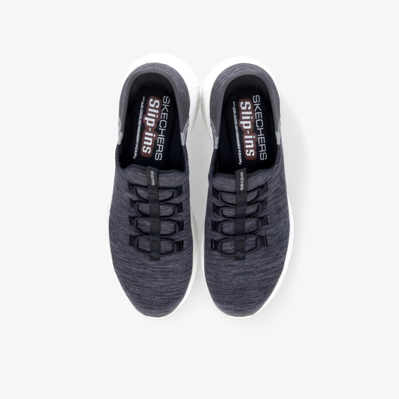 Komfortabler grauer Slip-On Sneaker mit elastischem Obermaterial für optimalen Tragekomfort und easy Fit.