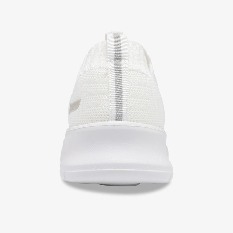 Moderner weißer Sneaker in Rückansicht mit stabiler Fersenkonstruktion und bequemer Sohle