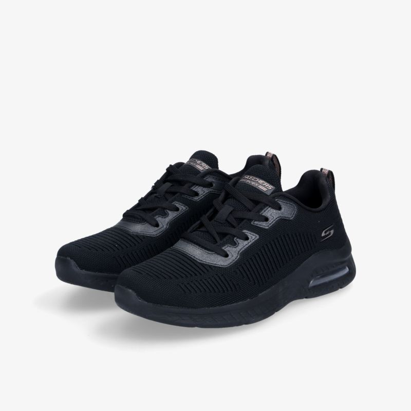 Schwarze Sneaker mit flexiblem Design und komfortabler Sohle für optimalen Halt und Stil.
