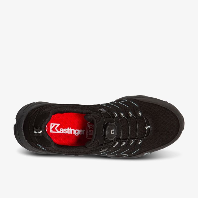 Schwarzer Sportschuh mit roten Details, bequemer Sitz und sportliches Design.