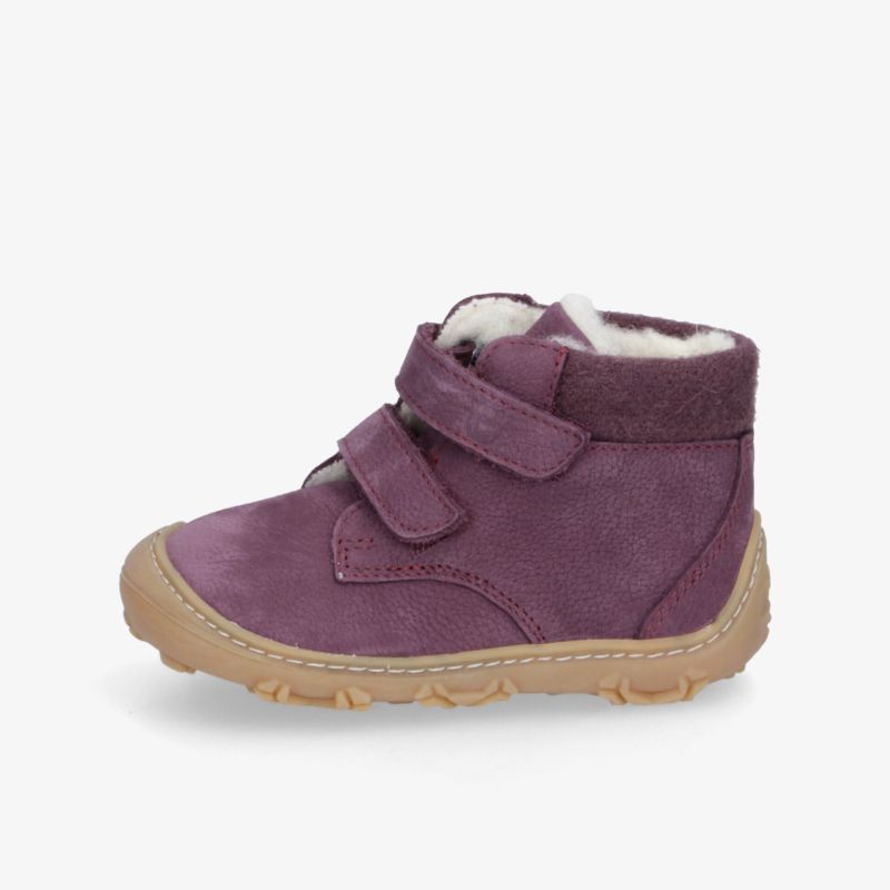 robuster Schuh mit warmem Innenfutter und rutschfester Sohle, einfacher Klettverschluss für sicheren Halt