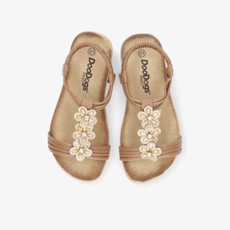 Stilvolle Sandalen mit Blumenverzierung und gepolsterter Sohle für ultimativen Komfort und elegantes Design.