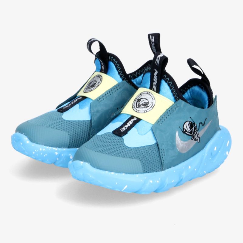 Stylische blaue Sneaker mit komfortabler, leichter Sohle und atmungsaktivem Obermaterial.