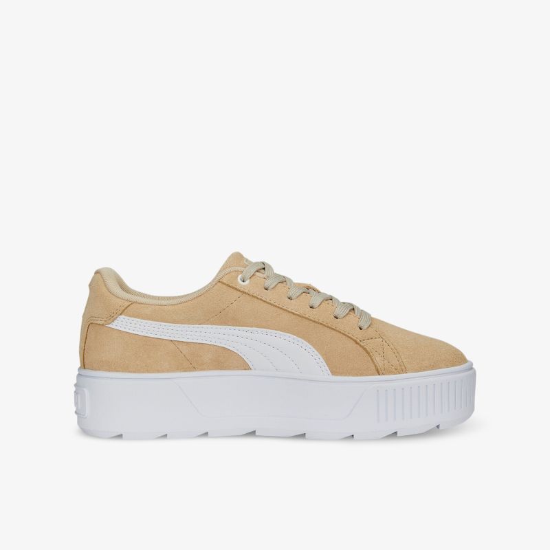 Beige Sneaker mit weißer Sohle und seitlichem Akzent, ideal für sportliche und modische Looks.