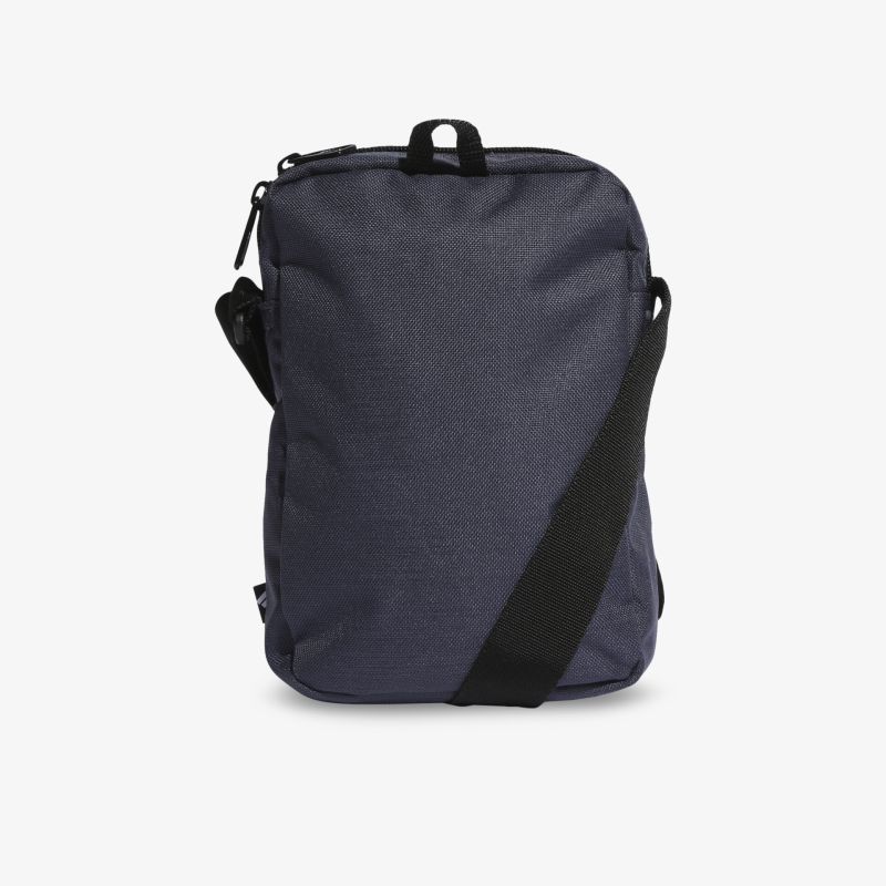 Robuste Umhängetasche mit verstellbarem Gurt in stilvollem Design, ideal für den täglichen Gebrauch.