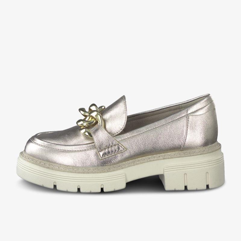 Stylischer metallicfarbener Loafer mit glänzendem Finish und bequemer Chunky-Sohle, ideal für trendige Outfits.