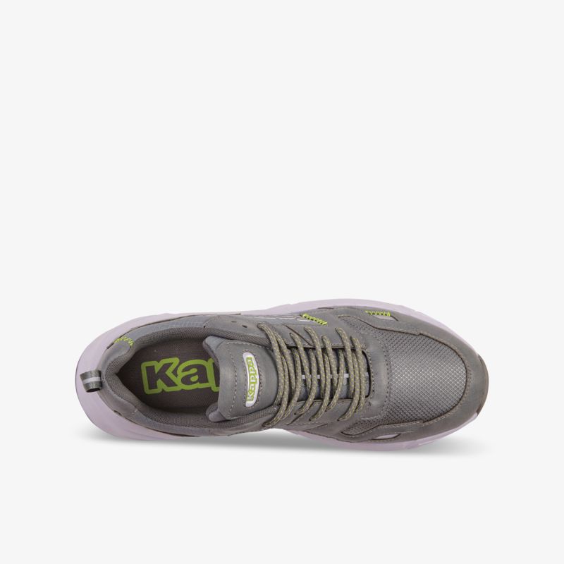 Grauer Sneaker mit moderner Ästhetik und hohem Tragekomfort, ideal für sportliche Freizeitaktivitäten.