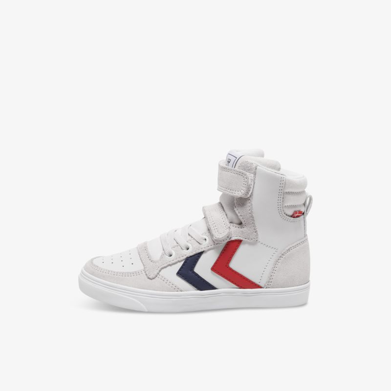 Modische weiße High-Top-Sneaker mit markanten roten und blauen Streifen, ideal für sportlichen und urbanen Look.
