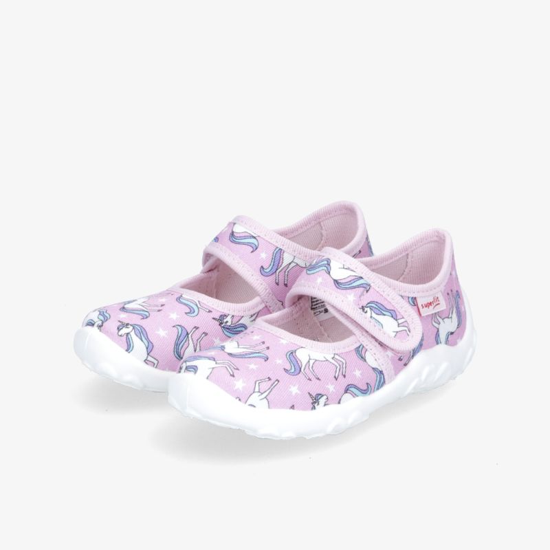 Rosa Kinderschuhe mit Einhorn-Muster und Klettverschluss für einfachen Tragekomfort und Stabilität.