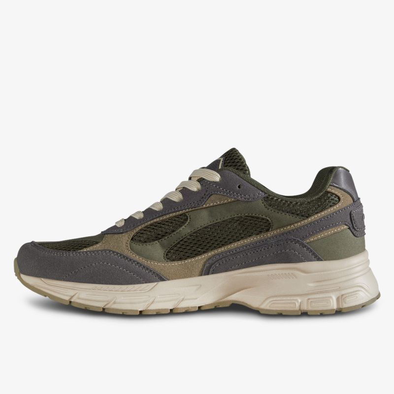Leichter Schuh mit atmungsaktivem Material und robuster Sohle für hohen Komfort und modernes Design