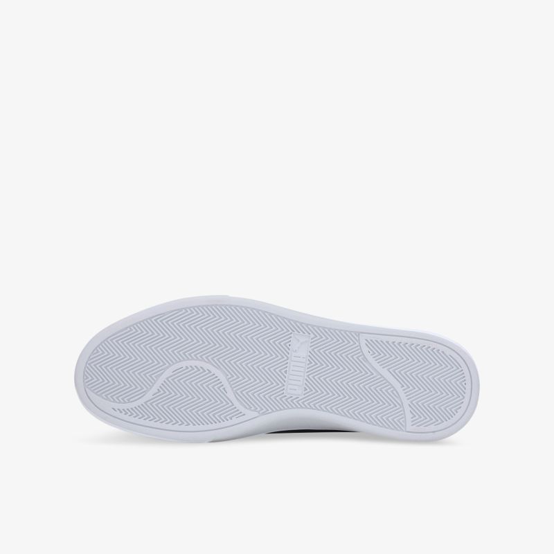 Rutschfeste und langlebige Schuhsohle für optimalen Tragekomfort und sicheren Halt.