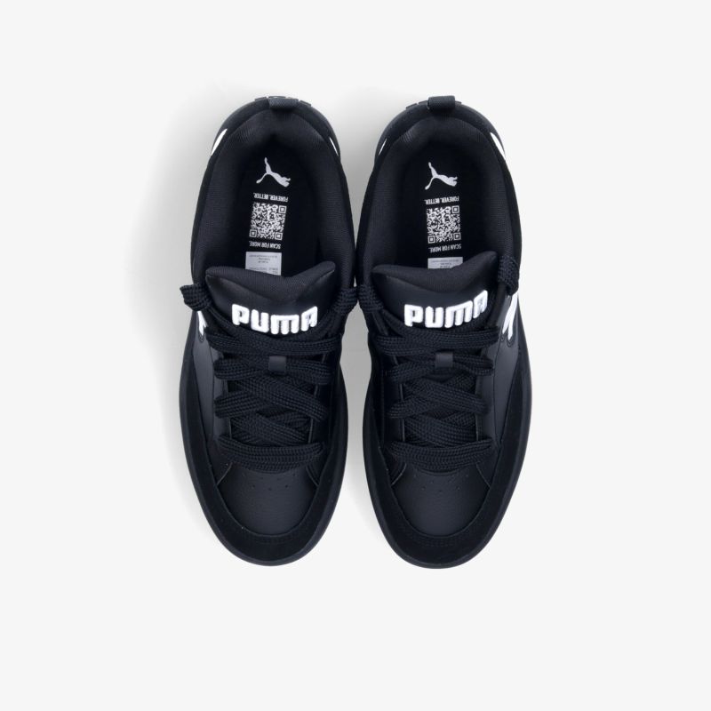 Schwarze Puma Sneaker im Paar in Draufsicht, sportlich und bequem mit robuster Sohle und modernem Design