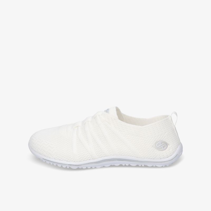 Leichter weißer Schuh mit flexibler Passform und rutschfester Sohle, sportlich und komfortabel für aktiven Alltag