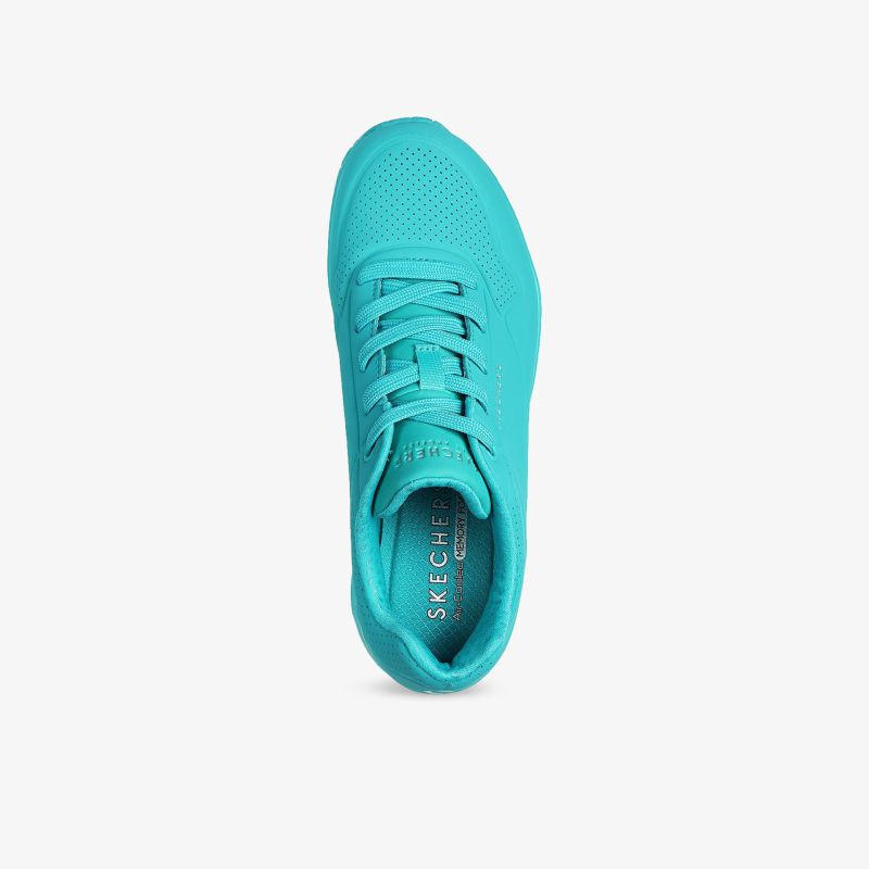 Türkiser sportlicher Sneaker mit atmungsaktivem Material und komfortabler Passform, Draufsicht von oben