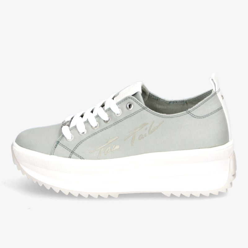 Trendiger Sneaker mit bequemer Plattformsohle in stilvollem Design. Perfekt für den Alltag und besonderen Komfort.