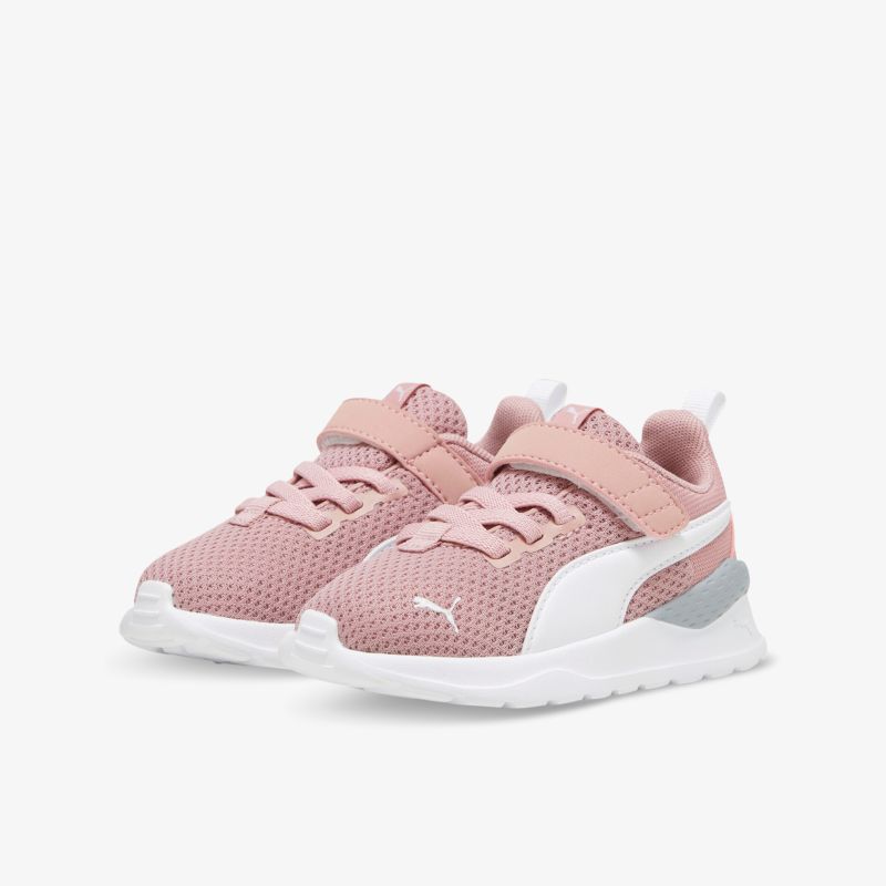 Modische und bequeme Sneaker mit strapazierfähigem Design in zartem Rosa, ideal für täglichen Komfort.