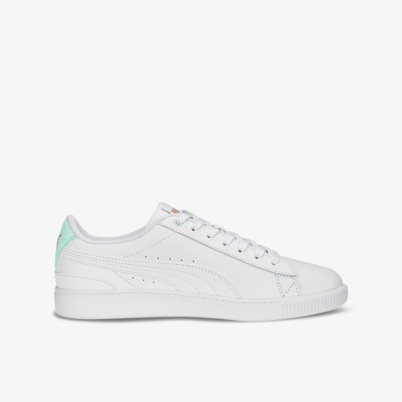 Elegante weiße Sneaker mit modernem Schnitt und stilvollem Design. Perfekt für sportlichen und vielseitigen Look.