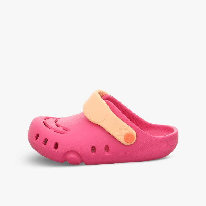 Leichter, komfortabler Schuh mit atmungsaktiven Löchern und praktischem Riemen für sicheren Halt