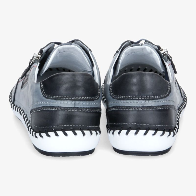 Bequeme zweifarbige Schnürschuhe mit rutschfester Sohle für den Alltag.