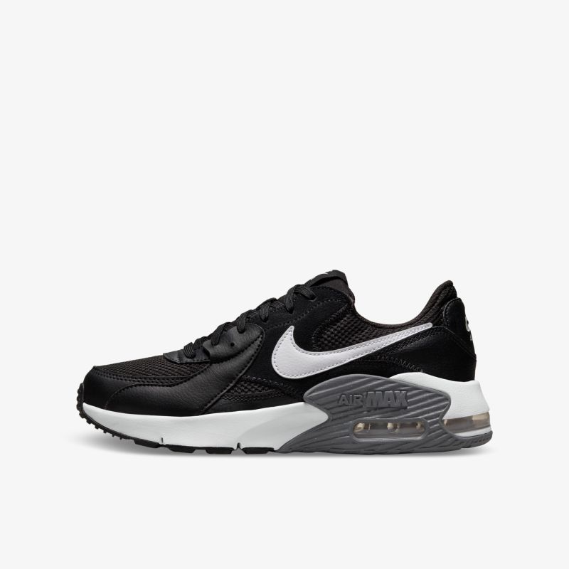 Moderner und komfortabler Sneaker in Schwarz-Weiß, ideal für sportlichen Alltag und lässigen Stil.