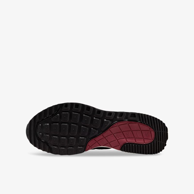 Robuste Sohle für exzellenten Halt und langanhaltenden Komfort in jeder Situation.