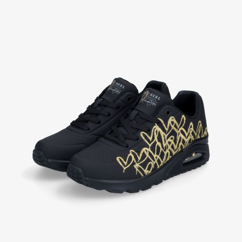 Schwarze Sneaker mit stilvollem goldenem Muster, bequeme Passform und gepolsterter Sohle, modernes sportliches Design